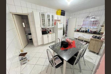 Casa à venda com 2 quartos, 100m² em Vila Buenos Aires, São Paulo