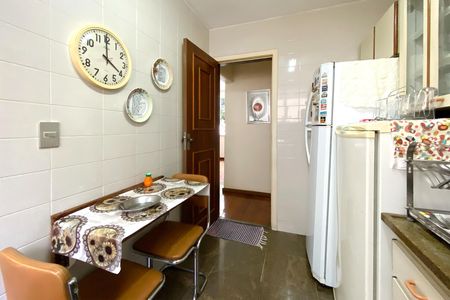 Apartamento à venda com 148m², 4 quartos e 3 vagasCozinha