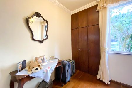 Apartamento à venda com 148m², 4 quartos e 3 vagasQuarto 2