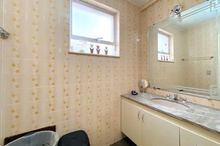 Apartamento à venda com 148m², 4 quartos e 3 vagasBanheiro da Suíte 1