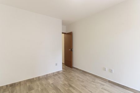 Suíte 1 de casa para alugar com 3 quartos, 188m² em Penha de França, São Paulo
