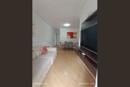 Apartamento à venda com 65m², 3 quartos e 1 vaga Apartamento à venda com 65m², 3 quartos e 1 vagaSala