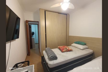 Quarto de apartamento à venda com 3 quartos, 65m² em Utinga, Santo André