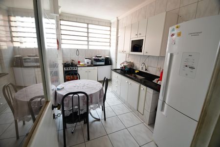 Apartamento à venda com 90m², 2 quartos e sem vagaCozinha