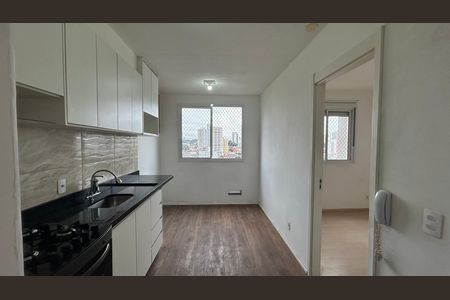 Sala integrada com a Cozinha de apartamento para alugar com 1 quarto, 24m² em Jardim Prudência, São Paulo