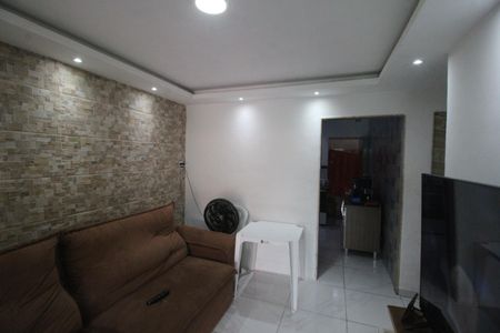 Sala de casa para alugar com 2 quartos, 42m² em Parque Sao Vicente, Belford Roxo