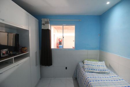 Quarto 2 de casa para alugar com 2 quartos, 42m² em Parque Sao Vicente, Belford Roxo