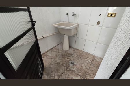 Casa de condomínio para alugar com 170m², 3 quartos e 2 vagas Casa de condomínio para alugar com 170m², 3 quartos e 2 vagasÁrea de Serviço