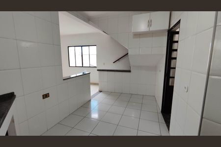 Casa de condomínio para alugar com 170m², 3 quartos e 2 vagas Casa de condomínio para alugar com 170m², 3 quartos e 2 vagasCozinha