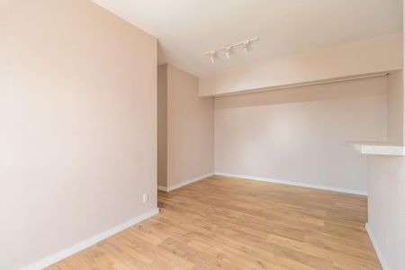 Sala de apartamento para alugar com 2 quartos, 60m² em Vila Nossa Senhora da Escada, Barueri