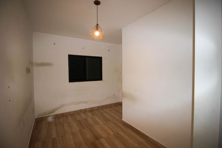 Casa de condomínio para alugar com 70m², 2 quartos e 1 vaga