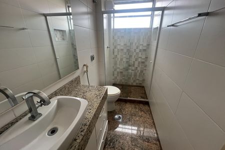 Apartamento à venda com 191m², 3 quartos e 2 vagasBanheiro social