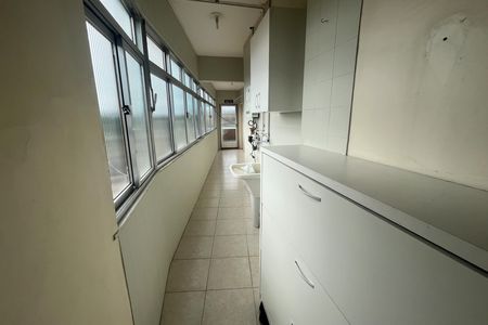 Apartamento à venda com 191m², 3 quartos e 2 vagasÁrea de Serviço