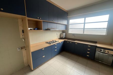 Apartamento à venda com 191m², 3 quartos e 2 vagasCozinha