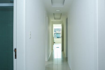 Casa para alugar com 400m², 3 quartos e 2 vagasCorredor