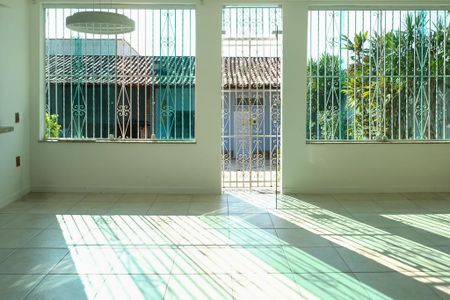 Casa para alugar com 400m², 3 quartos e 2 vagasÁrea