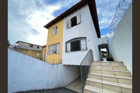 Fachada de casa à venda com 5 quartos, 181m² em Jardim Ester, São Paulo