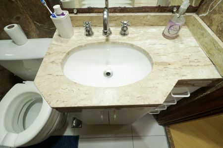 Apartamento para alugar com 72m², 2 quartos e 2 vagasBanheiro Social