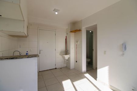Sala/Cozinha de apartamento para alugar com 2 quartos, 34m² em Parque Munhoz, São Paulo