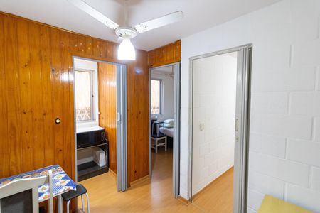 Sala de apartamento à venda com 2 quartos, 36m² em Vila Nova, Porto Alegre