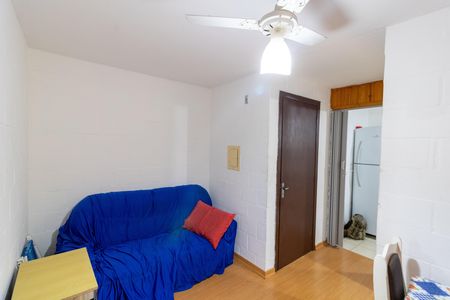 Sala de apartamento à venda com 2 quartos, 36m² em Vila Nova, Porto Alegre