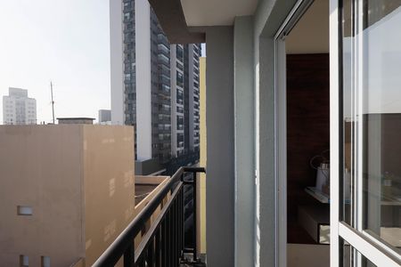 Studio para alugar com 41m², 2 quartos e sem vaga Studio para alugar com 41m², 2 quartos e sem vagaVaranda