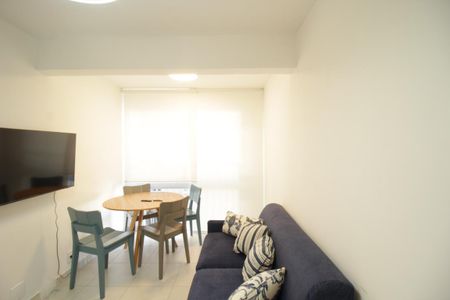 Sala de apartamento à venda com 2 quartos, 35m² em Parque Industrial Tomas Edson, São Paulo