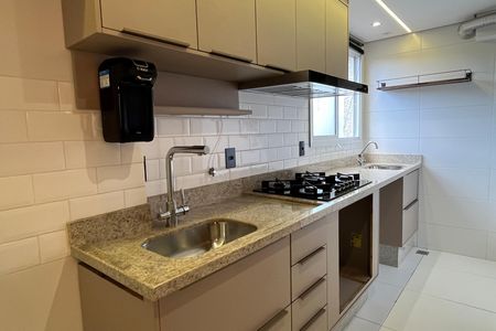 Apartamento para alugar com 98m², 2 quartos e 2 vagasCozinha e Área de Serviço