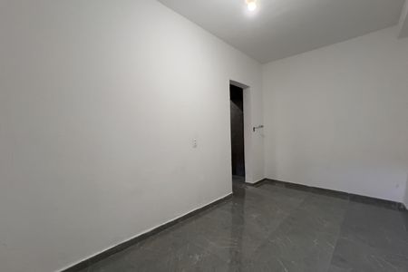 Quarto de casa para alugar com 1 quarto, 25m² em Jardim Tranquilidade, Guarulhos