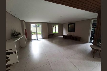 Apartamento à venda com 73m², 2 quartos e 1 vagaHall de entrada