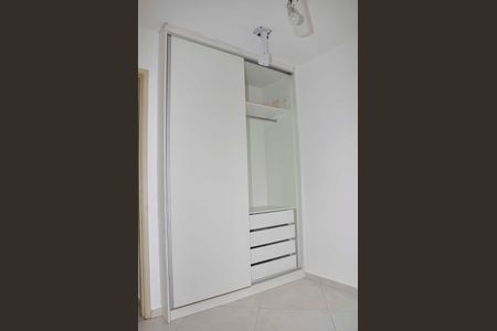 Apartamento à venda com 73m², 2 quartos e 1 vagaDetalhe - Quarto 02
