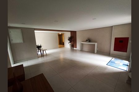Apartamento à venda com 73m², 2 quartos e 1 vagaHall de entrada