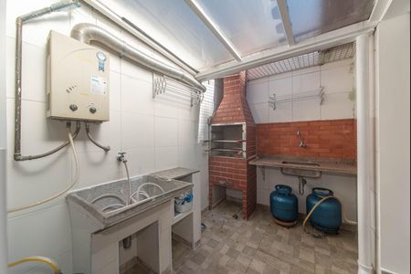 Casa para alugar com 110m², 2 quartos e 2 vagas Casa para alugar com 110m², 2 quartos e 2 vagasLavanderia - Churrasqueira