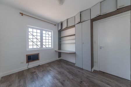 Casa para alugar com 110m², 2 quartos e 2 vagas Casa para alugar com 110m², 2 quartos e 2 vagasQuarto 2