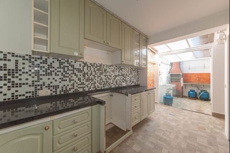 Casa para alugar com 110m², 2 quartos e 2 vagas Casa para alugar com 110m², 2 quartos e 2 vagasCozinha