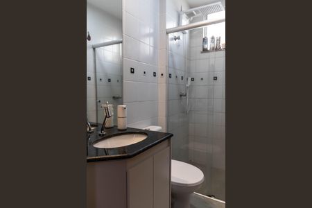 Apartamento à venda com 85m², 3 quartos e 2 vagas Apartamento à venda com 85m², 3 quartos e 2 vagasBanheiro da Suíte