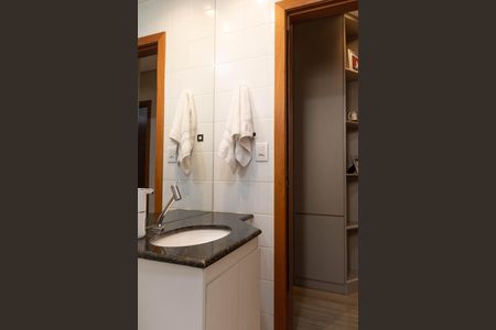 Apartamento à venda com 85m², 3 quartos e 2 vagas Apartamento à venda com 85m², 3 quartos e 2 vagasBanheiro Social