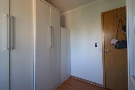 Apartamento para alugar com 69m², 3 quartos e 2 vagasQuarto 02