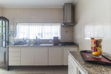 Casa para alugar com 380m², 5 quartos e 6 vagas Casa para alugar com 380m², 5 quartos e 6 vagasCozinha