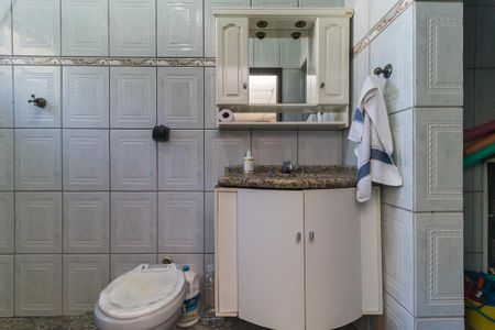 Banheiro Externo de casa para alugar com 3 quartos, 380m² em Vila Suissa, Mogi das Cruzes