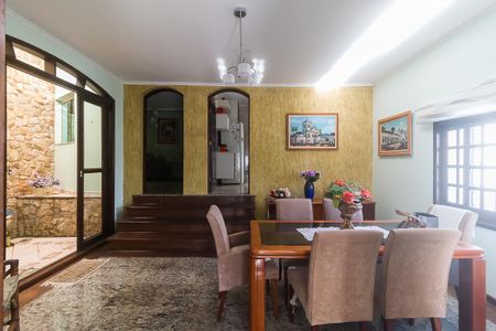 Casa para alugar com 380m², 5 quartos e 6 vagas Casa para alugar com 380m², 5 quartos e 6 vagasSala de Jantar