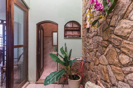 Casa para alugar com 380m², 5 quartos e 6 vagas Casa para alugar com 380m², 5 quartos e 6 vagasJardim de Inverno