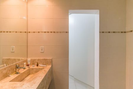 Casa para alugar com 380m², 5 quartos e 6 vagas Casa para alugar com 380m², 5 quartos e 6 vagasBanheiro da Suíte 3