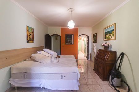 Casa para alugar com 380m², 5 quartos e 6 vagas Casa para alugar com 380m², 5 quartos e 6 vagasQuarto 3 - Suíte 3
