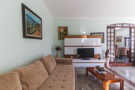 Casa para alugar com 380m², 5 quartos e 6 vagas Casa para alugar com 380m², 5 quartos e 6 vagasSala
