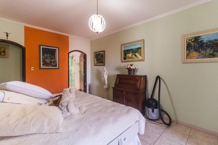 Casa para alugar com 380m², 5 quartos e 6 vagas Casa para alugar com 380m², 5 quartos e 6 vagasQuarto 3 - Suíte 3