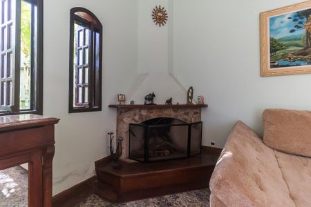 Casa para alugar com 380m², 5 quartos e 6 vagas Casa para alugar com 380m², 5 quartos e 6 vagasSala