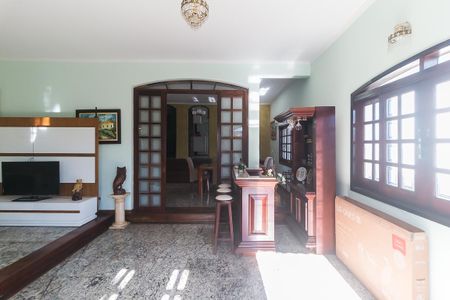 Sala de casa para alugar com 3 quartos, 380m² em Vila Suissa, Mogi das Cruzes