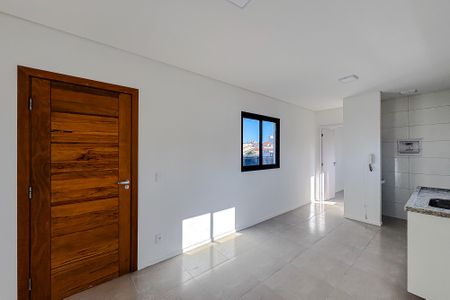 Sala/Cozinha de apartamento para alugar com 2 quartos, 39m² em Vila Bertioga, São Paulo
