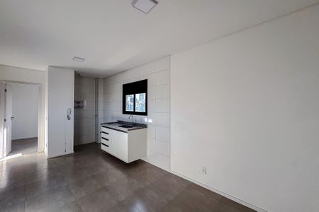 Sala/Cozinha de apartamento para alugar com 2 quartos, 39m² em Vila Bertioga, São Paulo